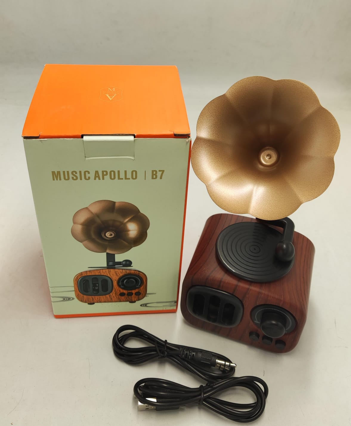 Classic Retro Style Wireless Speaker