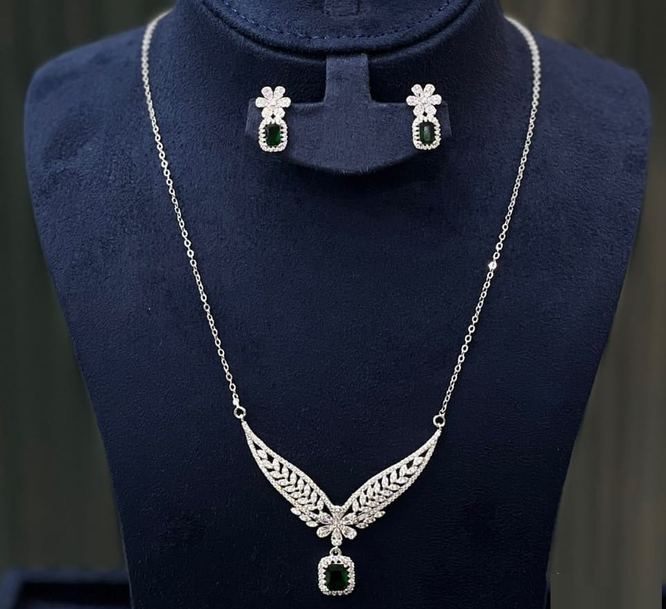 Ethereal Petal Sparkle Set