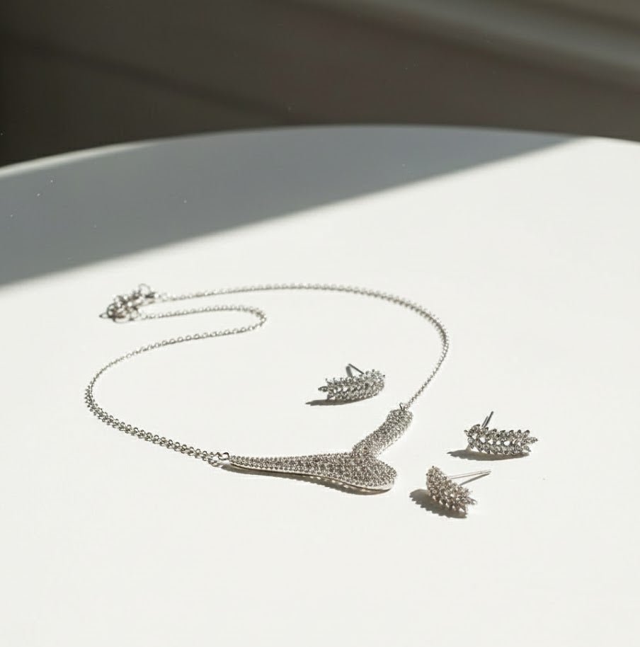 GraceLine Silver Jewelry Set