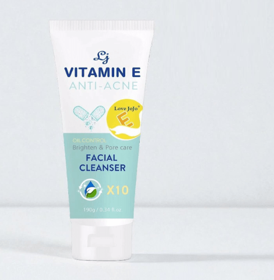 Love JoJo - Vitamin E Anti-Acne Facial Cleanser