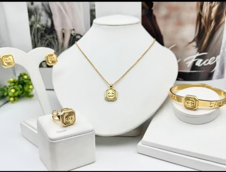 Mini Square Logo Jewelry Set