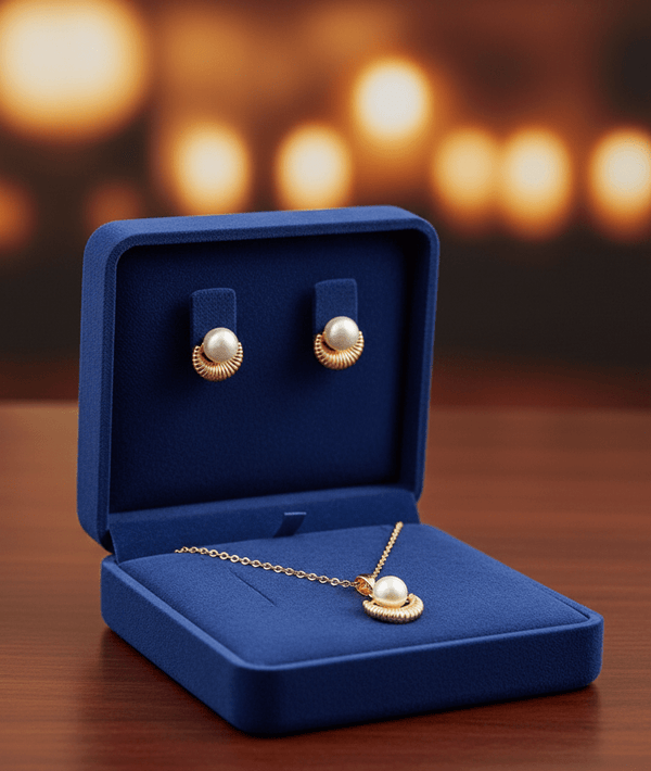 Pearl Arc Pendant Set