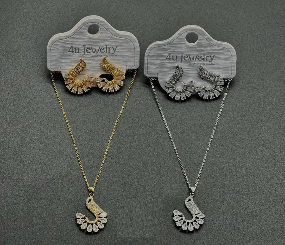 Swan Curve Necklace Set